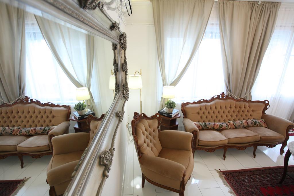 D.Five Neo-Baroque Apartment With Terrace Budapeszt Zewnętrze zdjęcie